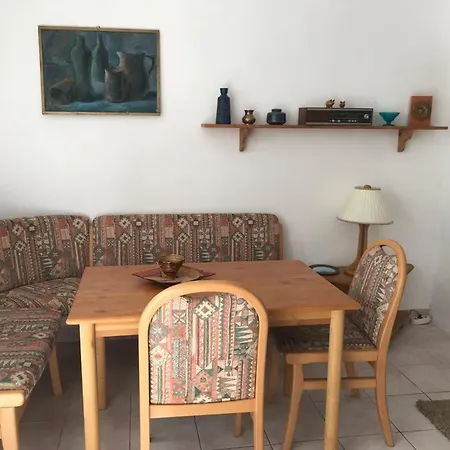 Apartament The Secret Shelter